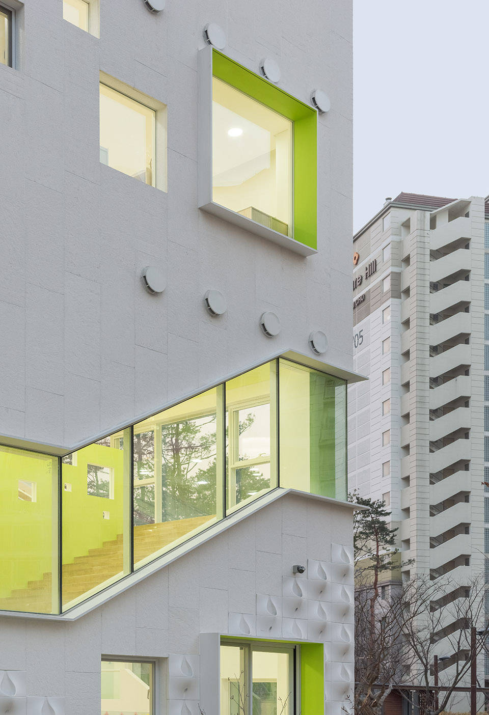 设计|幼儿园设计：看光和色彩在幼儿园设计里施展魔法