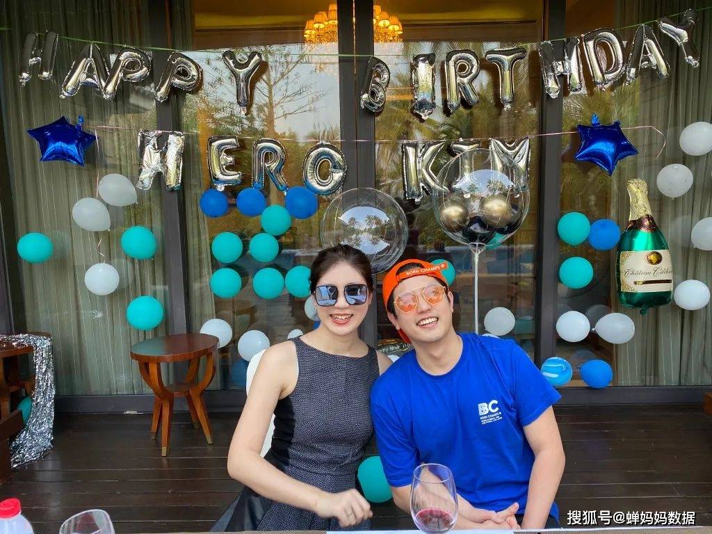 登上热搜带货破亿高学历跨国情侣金爱罗夫妇如何成为流量密码