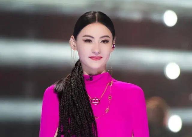 得利者|《浪姐2》得利者不是那英，也不是容祖儿，而是持美行凶的她