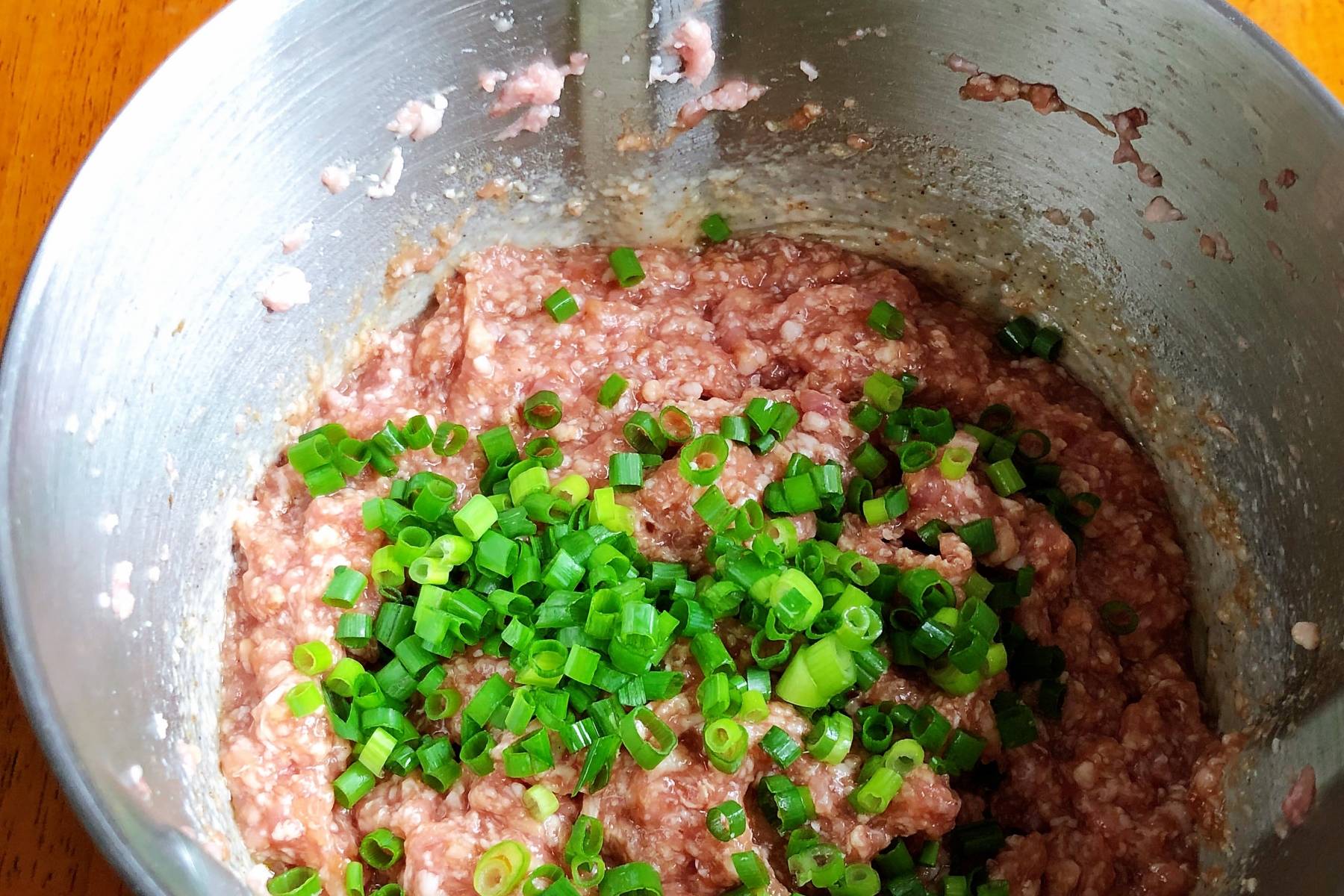 全家人|早餐,全家人迷上吃它,汤鲜味美,肉香四溢,这馅也是头回吃,香