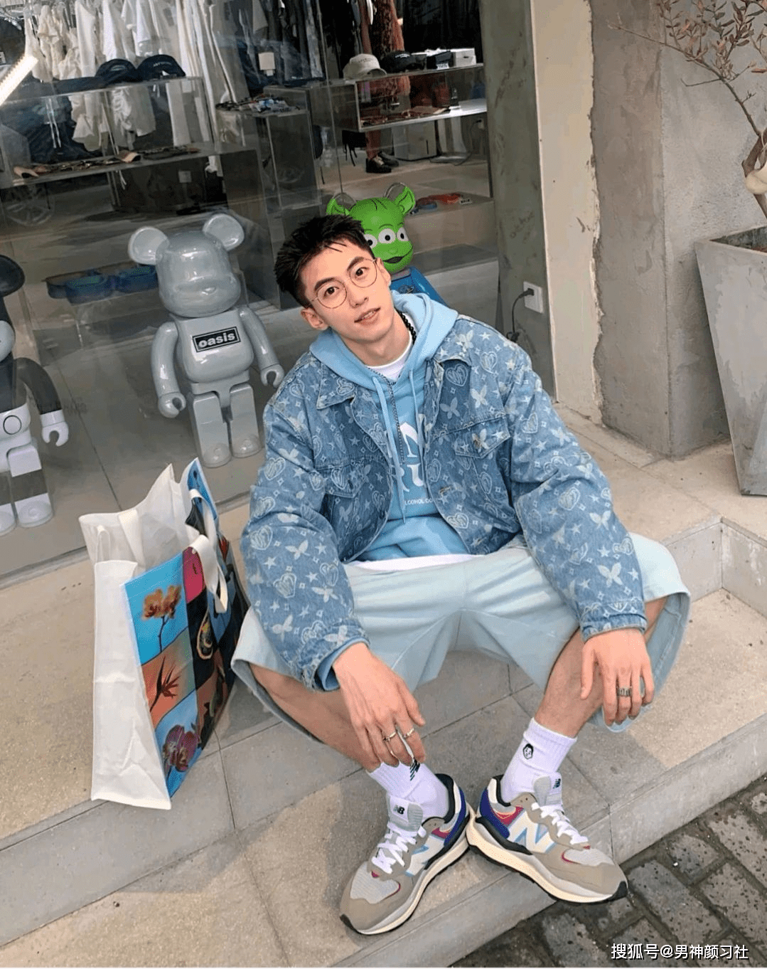 设计|男人穿搭的品味主要是看搭配和想法,而非一味地追求品牌?