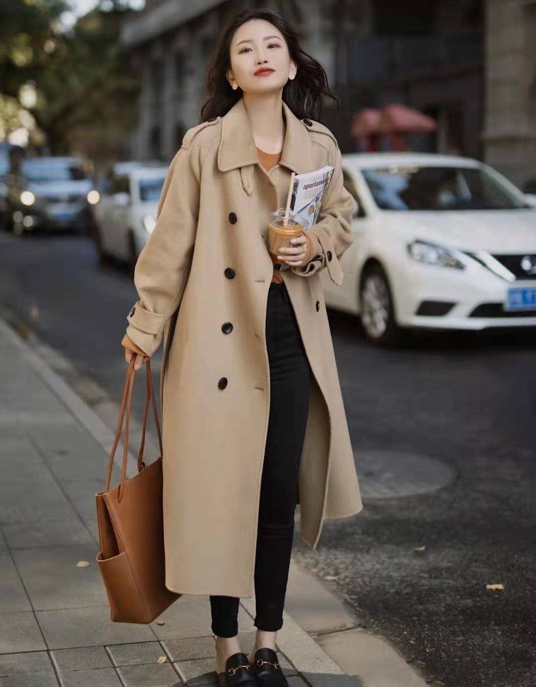 黑色 时尚轮回，买大衣首选“经典色”，不过时的时髦