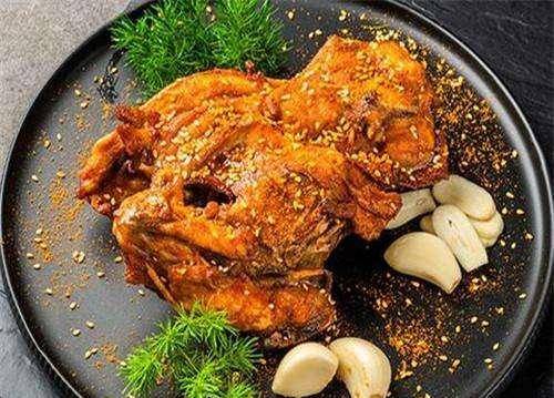 小孩|沈阳大妈开鸡架店做油饼用料实在,小孩早餐爱吃,家长:两块够吗