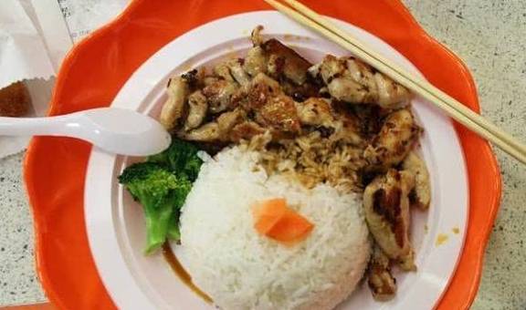 人群|一天吃两顿饭和一天三顿饭，哪个对肠胃健康最有益？选错的要改了