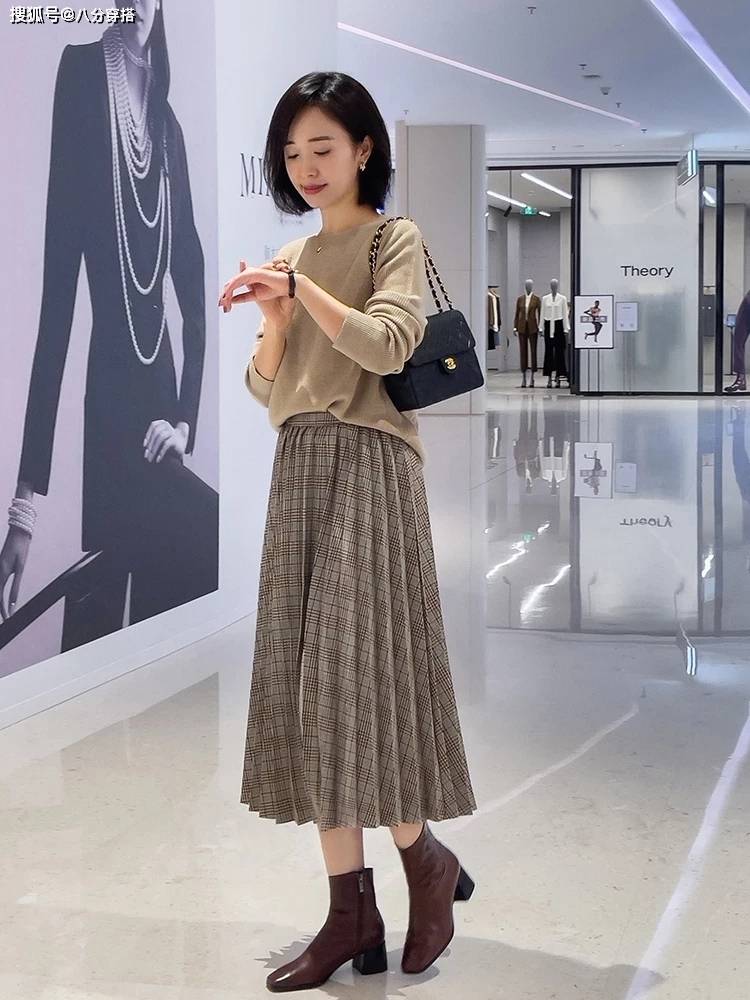 颜色 秋季穿搭没头绪？看看这些简约温柔的气质穿搭，实用百搭不挑人