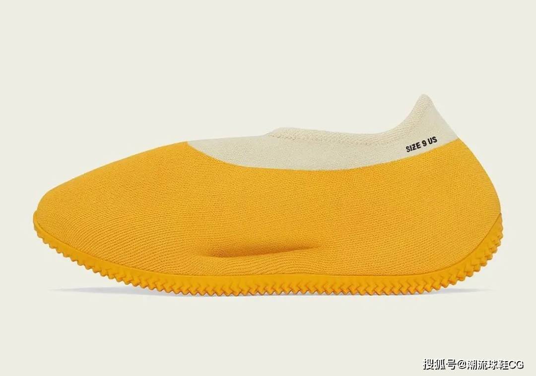 理念 Ye新鞋又火了,洞洞鞋套袜子带齿轮外底!