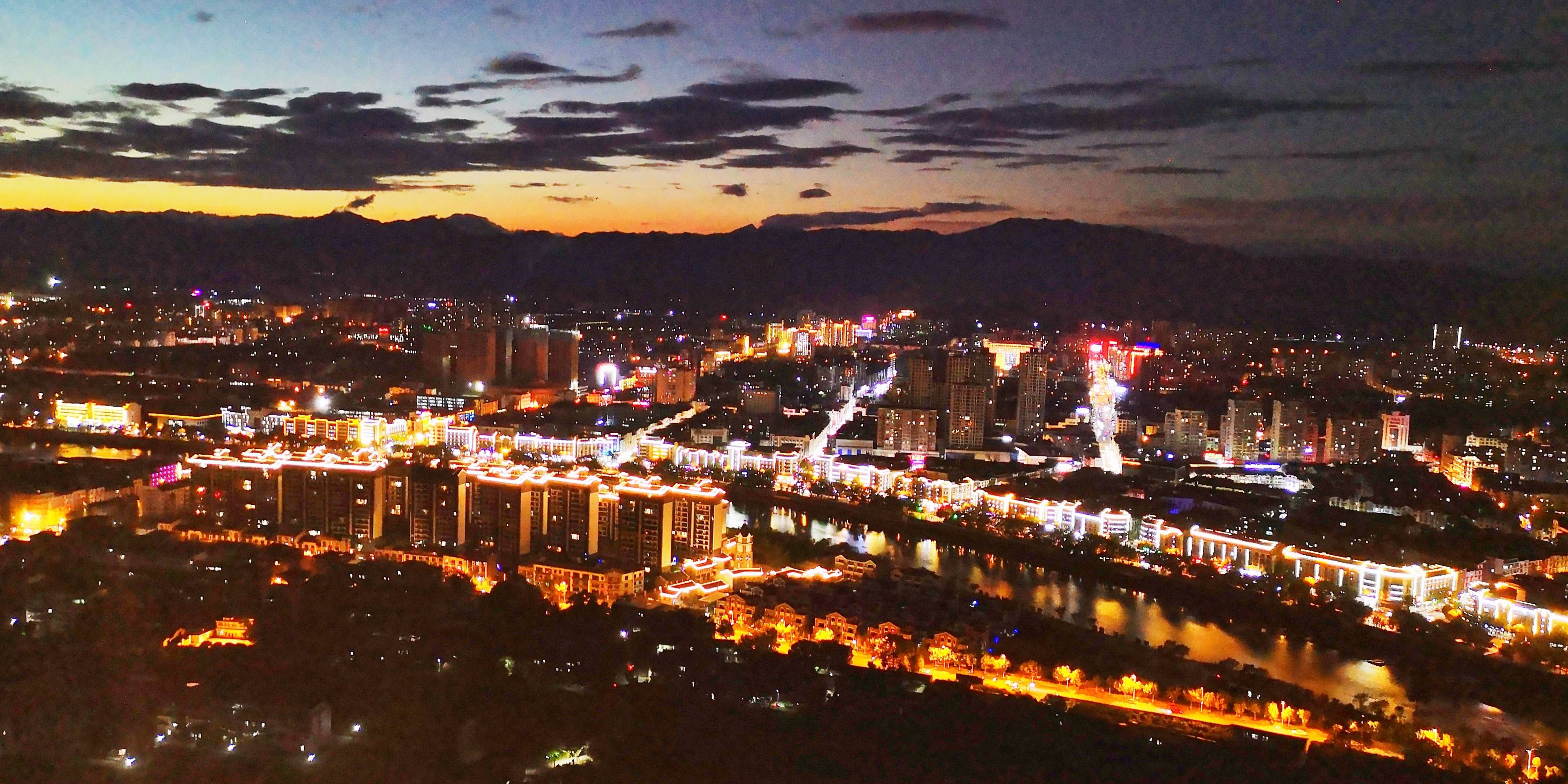 玉山县美丽的夜色
