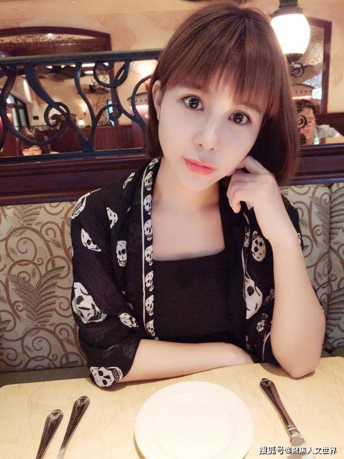 因为|“宁坐宝马哭，不坐自行车笑”的马诺，就这样写好了她的结局