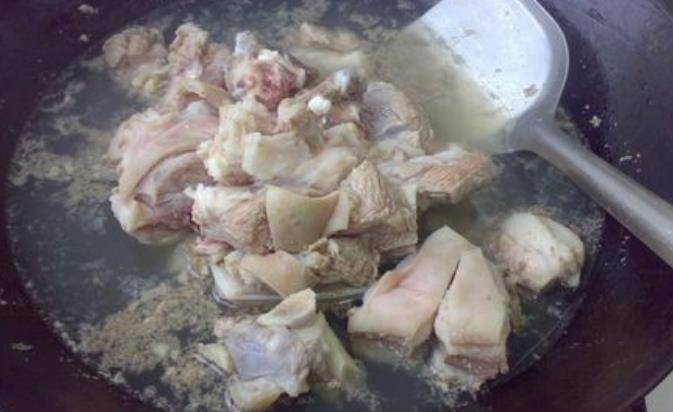 什么炖羊肉去腥味最好 ec8ac707d5f34cf3a27abd7442e78a30.jpeg