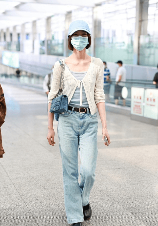 设计 女孩子对针织衫爱不释手,穿搭起来显瘦而又显气质,太有吸引力