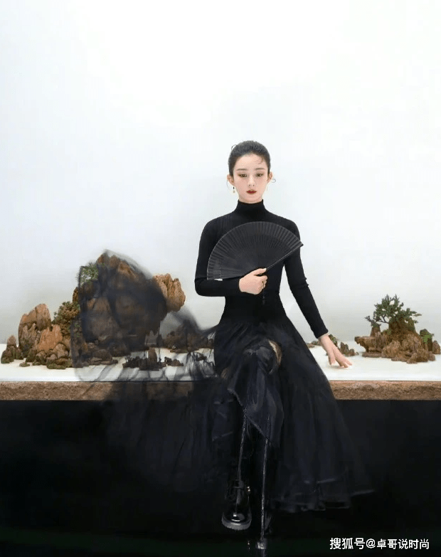 整体 赵丽颖国风封神穿搭，不一样的国风美展现，网友：大爱