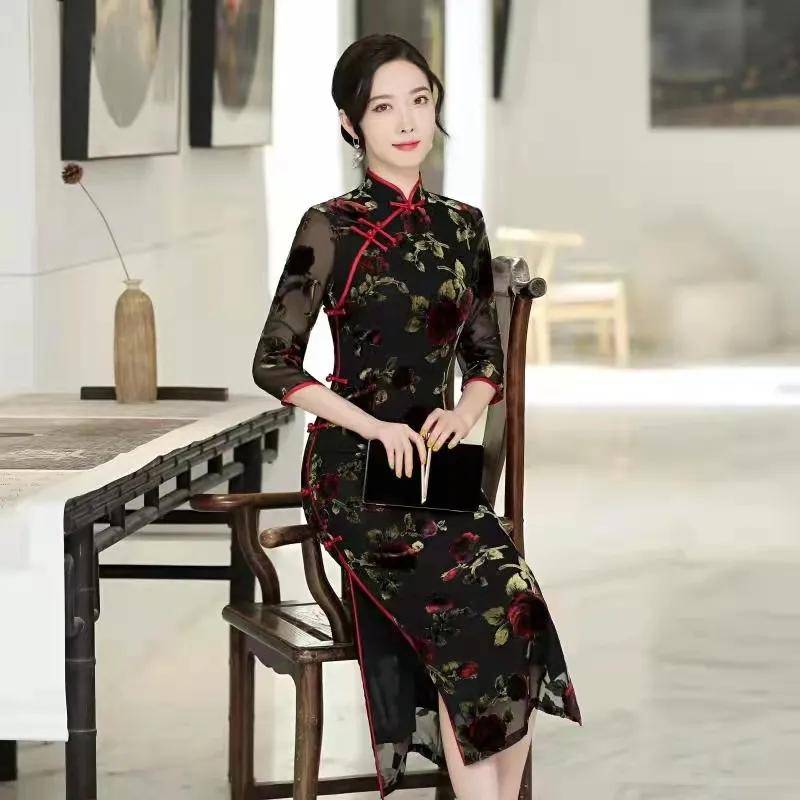 巢下 优雅烂花绒古典旗袍：描摹东方女子的风韵，勾勒着旗袍女子的美！