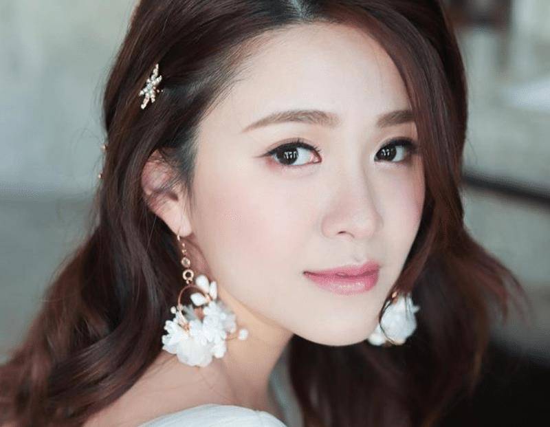 信用卡|一众港星展示钱包引热议，肥妈带8千现金，江嘉敏有40张信用卡