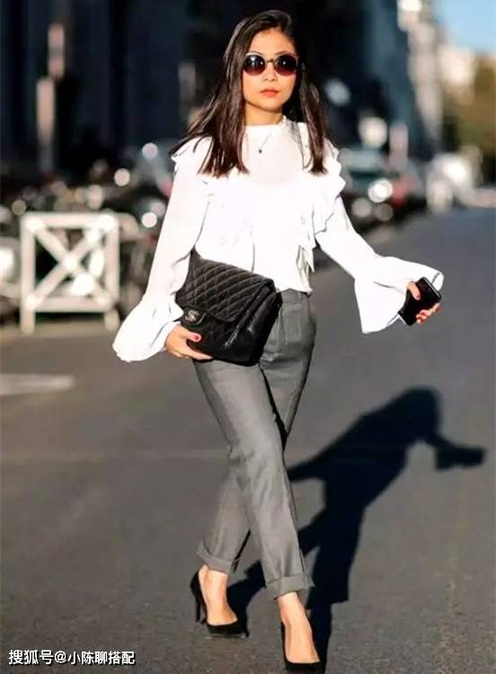 衣裳 40岁的女人,在穿搭上要懂得断舍离,这8点依着做就很好