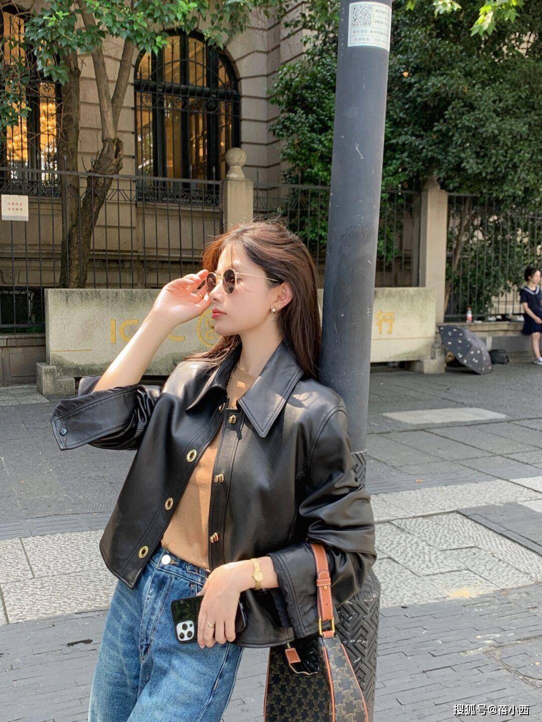 上装 真正懂时尚的女人，秋季穿搭首选“大地色”衣服，知性优雅又高级