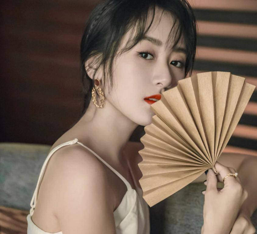 艳阳|《琉璃》后袁冰妍的首播剧竟是它，被压五年，题材励志要上星