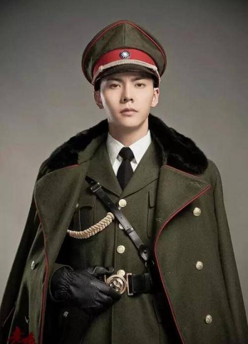 缘故|《老九门2》疑似回归，俊美港星陈伟霆独挑大梁，颜值控有福了