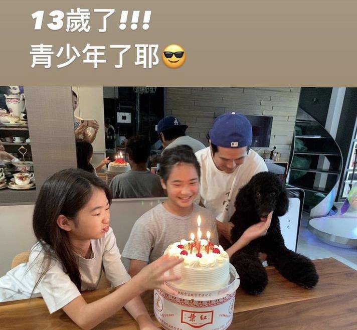 生日怎么拍多人照片 9a00095d63024164bbc1265c9f9a6339.jpeg