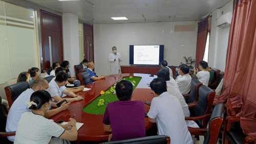 九龙|新华医院康健主任携经尿道柱状水囊前列腺扩开术入驻上海九龙医院