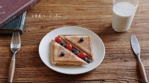 盖上上|营养早餐简单做，牛奶一杯三明治两块，就是能量满满的美味美食