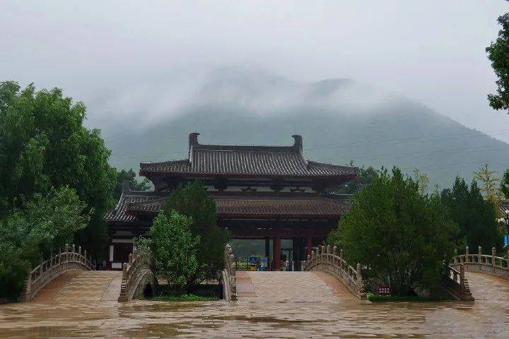 胜景|雨季的济南有多美？这几处雨中撩人胜景恰似“烟雨江南”！