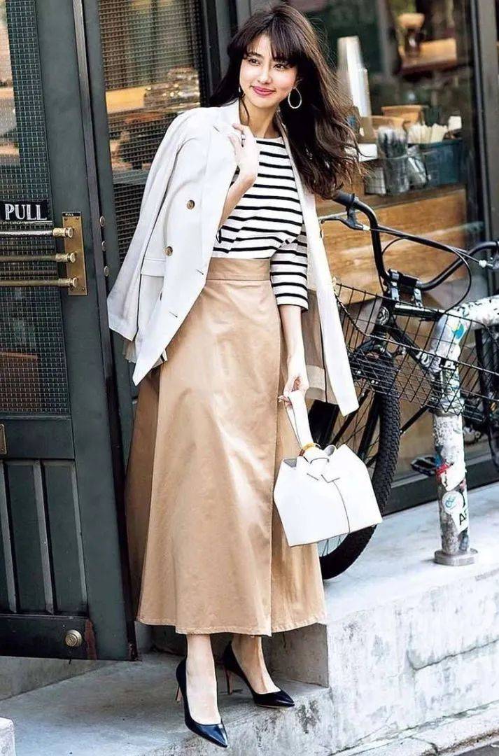 设计 秋天外套里面穿什么?这4种经典内搭让你一直美下去！