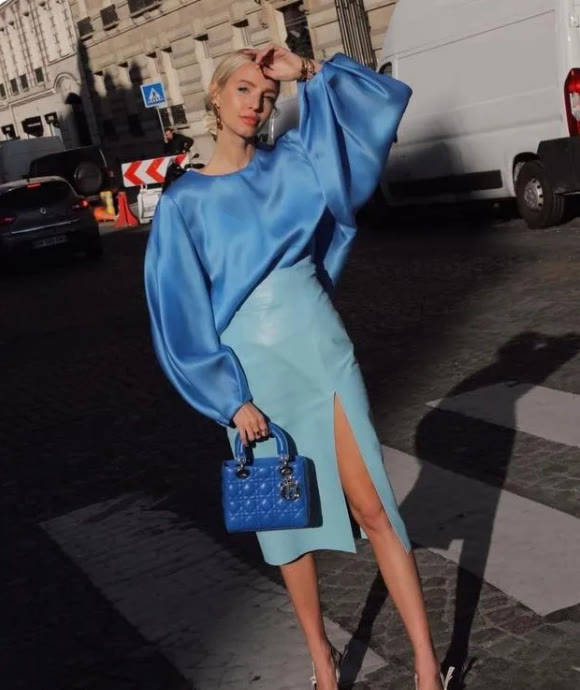 色调 伊比萨蓝！与你赴一场蓝宝石的浪漫穿搭