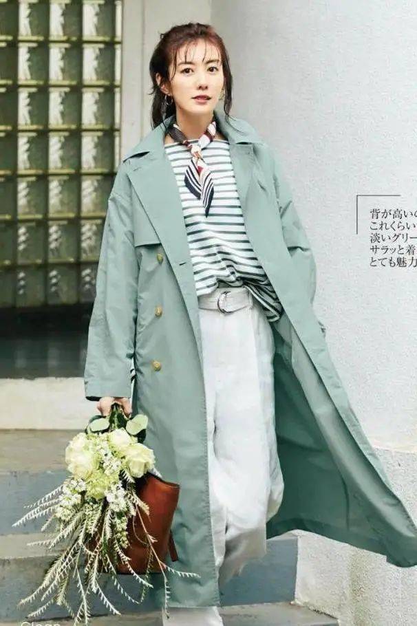 设计 秋天外套里面穿什么?这4种经典内搭让你一直美下去！