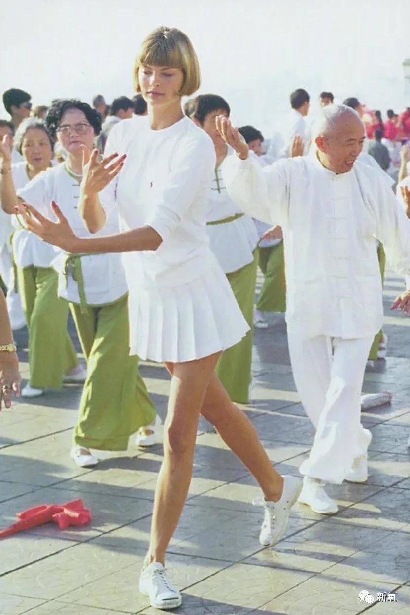 因为绝世美人因为冷冻溶脂毁容消失5年，轻医美没你想的那么轻！