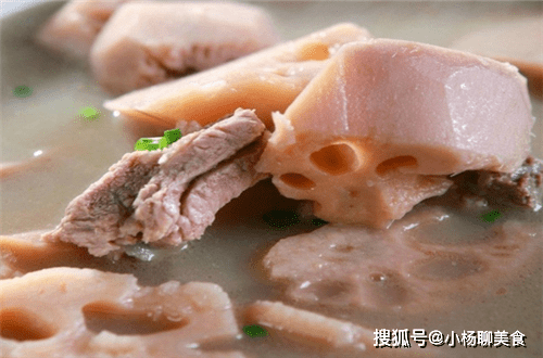 电饭煲|秋后凉意来袭，来一碗莲藕排骨汤，健脾开胃鲜香不腻，秋补最合适