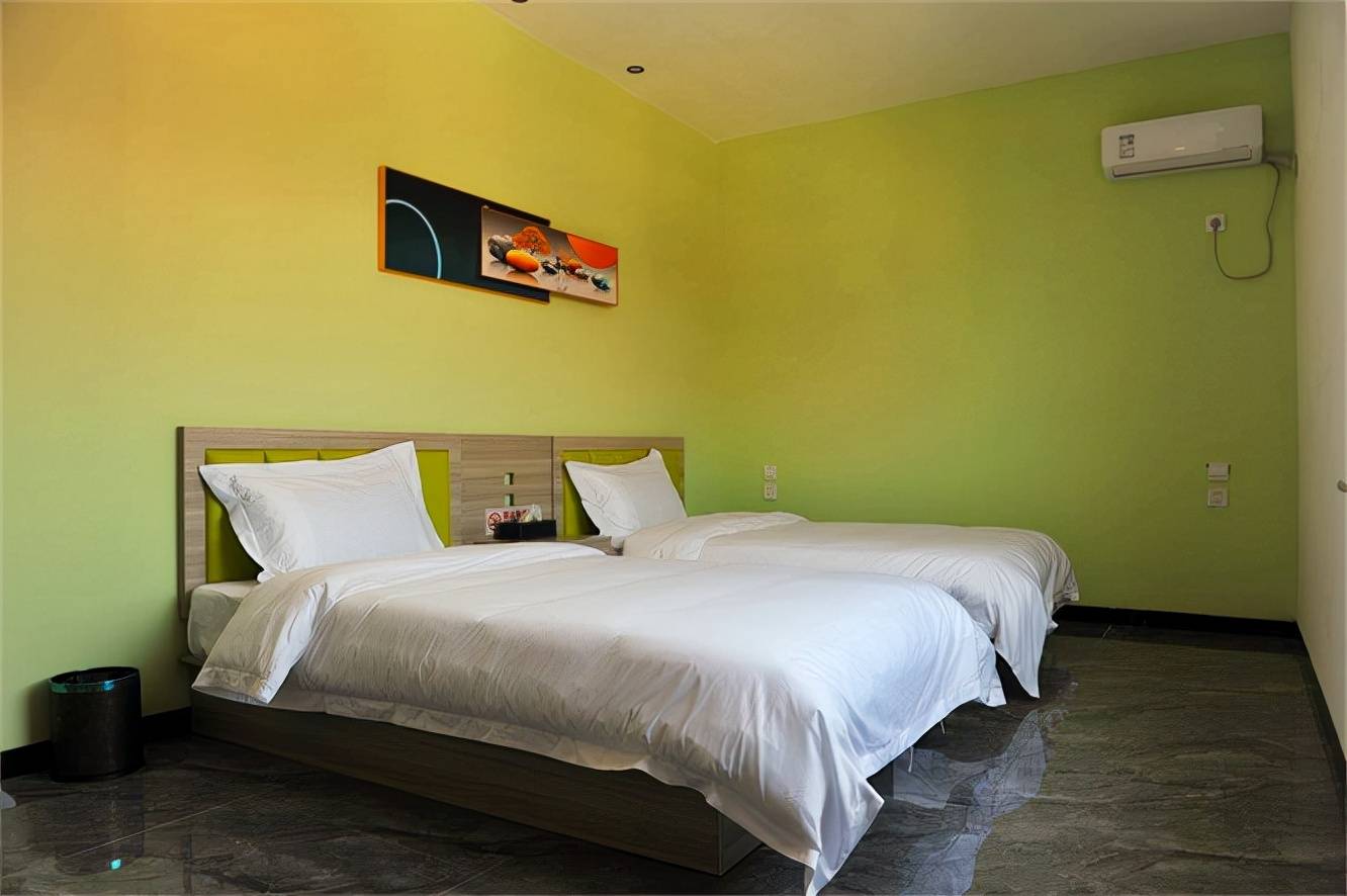 北京延庆龙庆峡怡然行居民宿常年青山环绕绿水流淌在京郊出了名