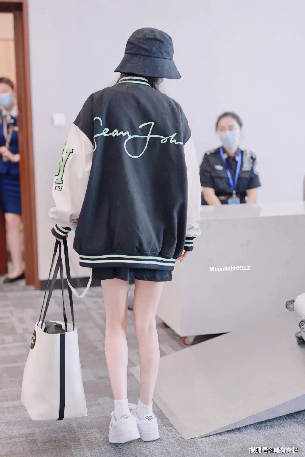 下半身 稳坐内娱街拍女王，杨幂到底赢在哪儿？