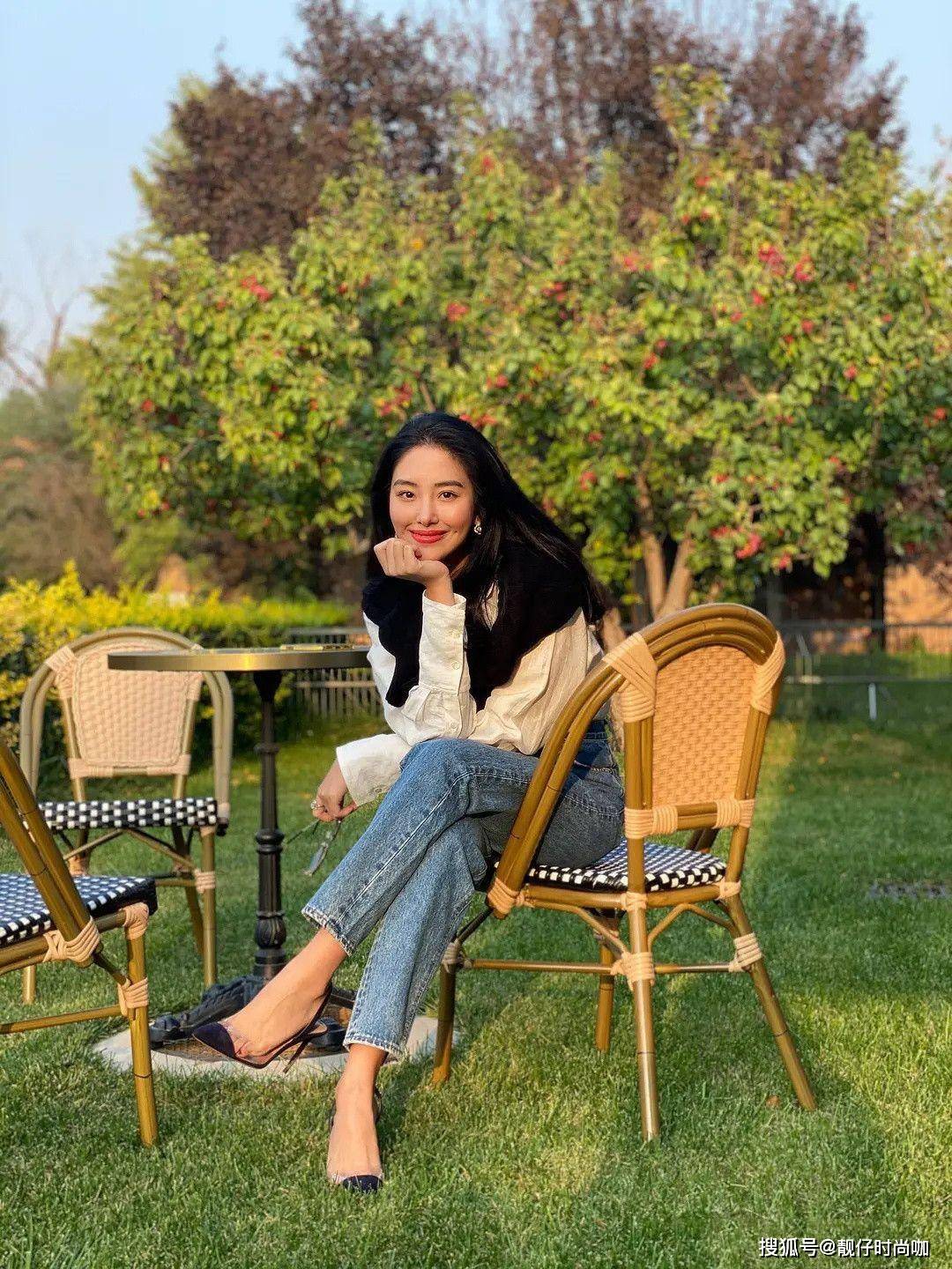 感觉 秋季离不开时尚单品“衬衣”,不仅受欢迎,还百搭耐看!