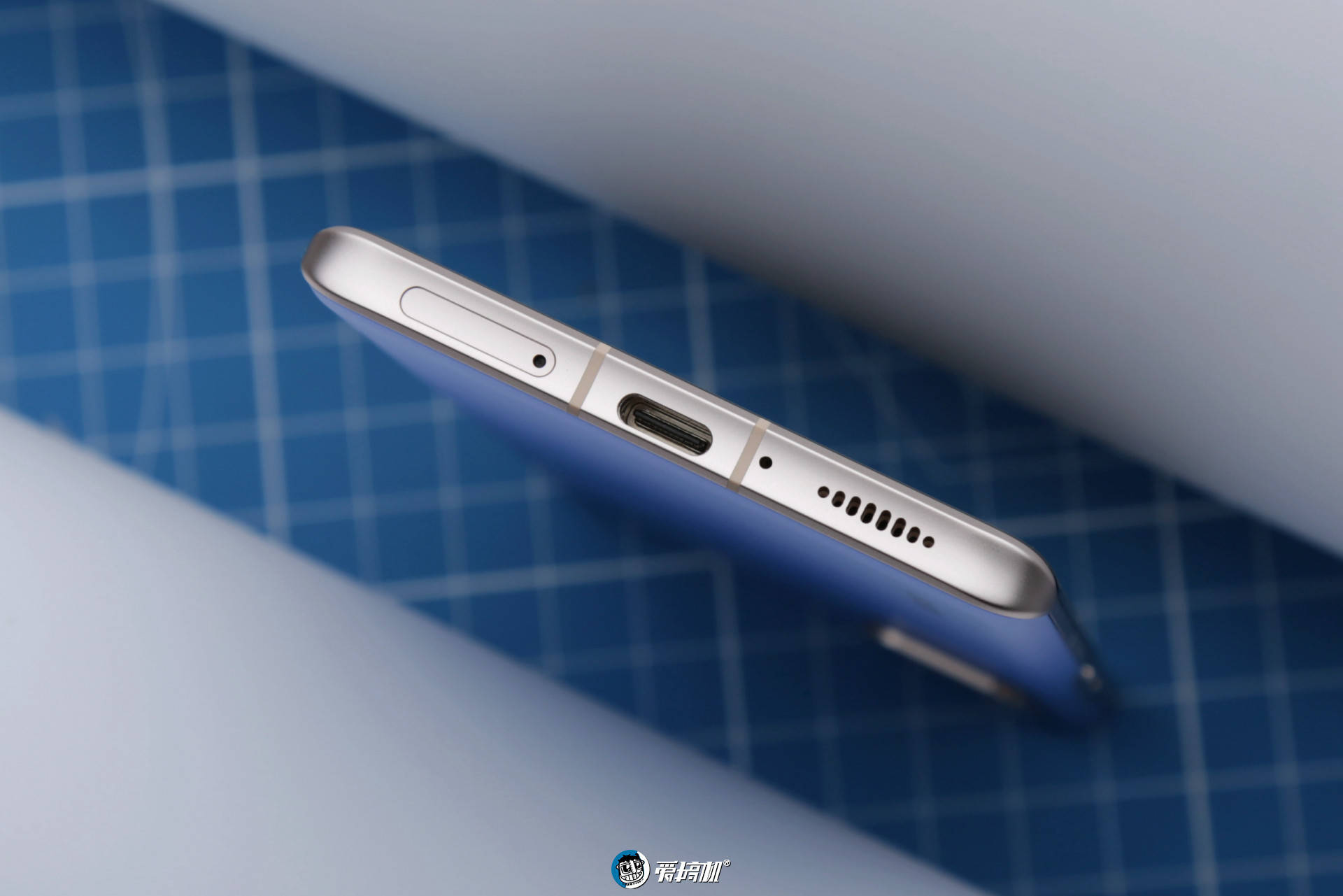 nit|小米Civi评测：我差点就恋爱了