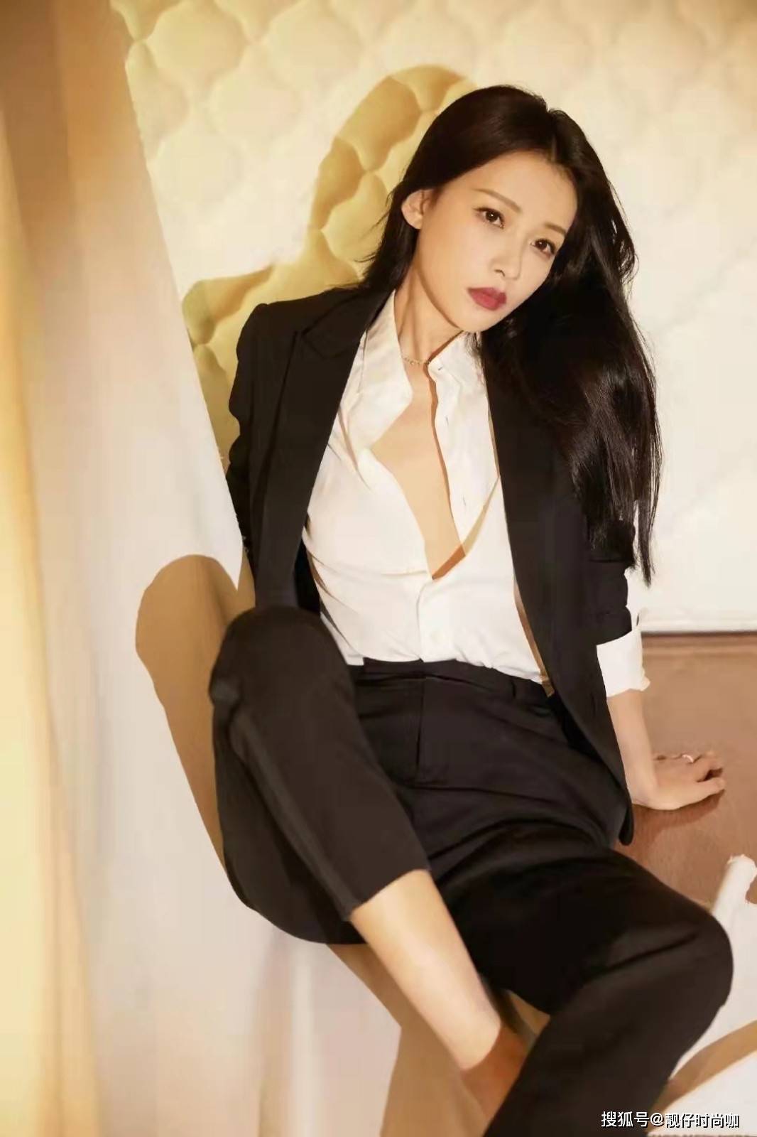 感觉 秋季离不开时尚单品“衬衣”,不仅受欢迎,还百搭耐看!