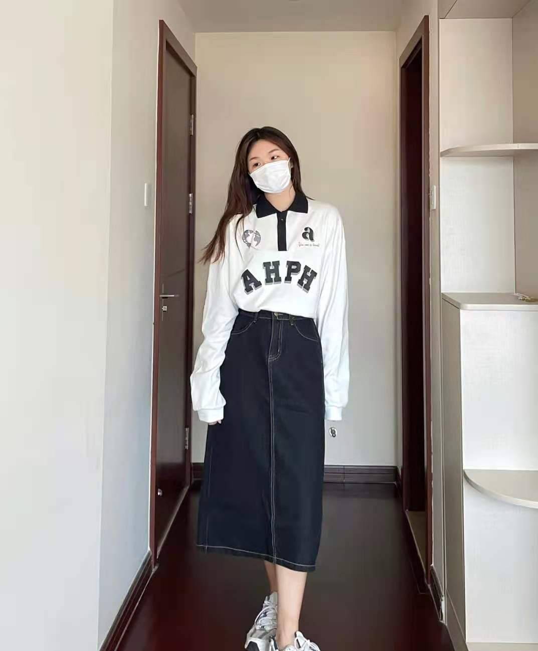 高跟鞋 秋节推荐：半身裙配4款鞋子，小姐姐穿上后，拉升腿型显瘦又显高