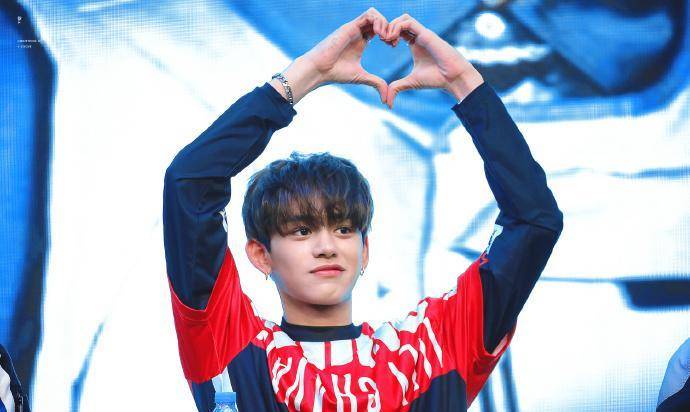 黄旭熙|跑男黄河篇开录,黄旭熙退出意料之中,蔡徐坤竟然也没有?