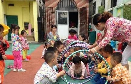 活动|幼师建议：最好别让女孩穿裙子上学，理由真实又中肯