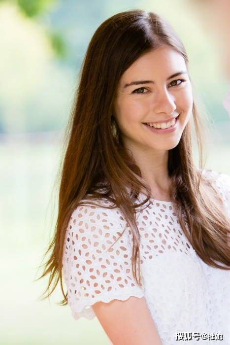 原创唐宁街10号亿万富豪英国首相布莱尔儿子靠高中毕业生发大财