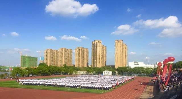 出席活动的人员有校领导汪继平,彭元杰,崔海容,林娟,杨灼芳,刘铭华,蔡