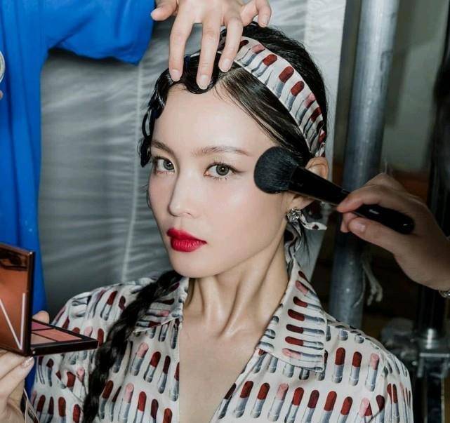 食谱|直爽女人李遐怡:皮肤好是天生的?说谎,就是用钱管理吃生酮食谱