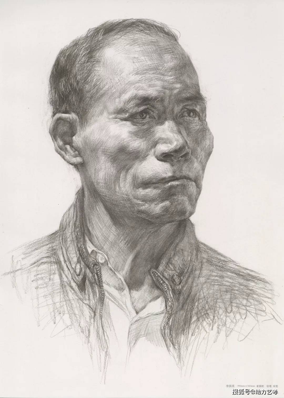 头像怎样画好素描老年人头像？注意这两点，画面效果会吓到你