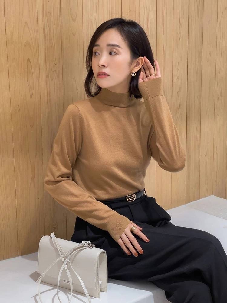 条纹 秋天，“针织衫”这样穿才洋气，这些穿搭值得借鉴，温柔又时髦