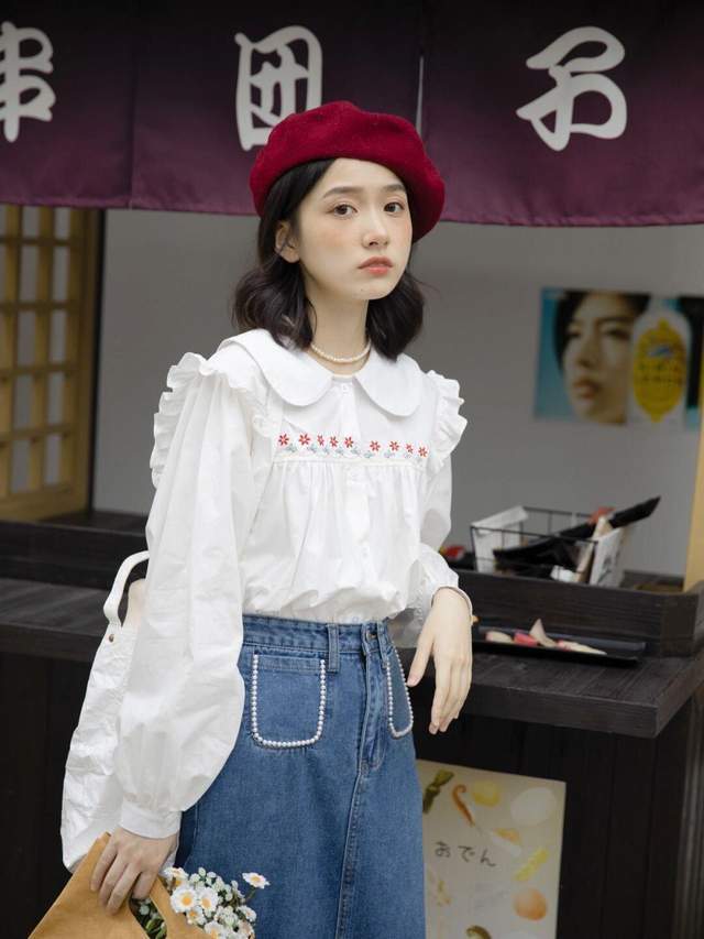 长度 换季到底怎么穿？卡其色风衣+牛仔裙，日系又复古，美翻整个秋天