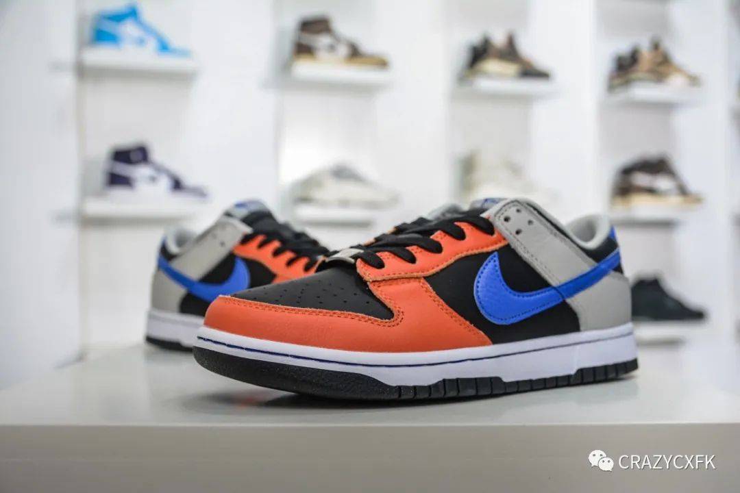 蓝灰 NBA纽约尼克斯队联名耐克 Nike Dunk EMB 75th Anniversary 橙蓝灰运动鞋