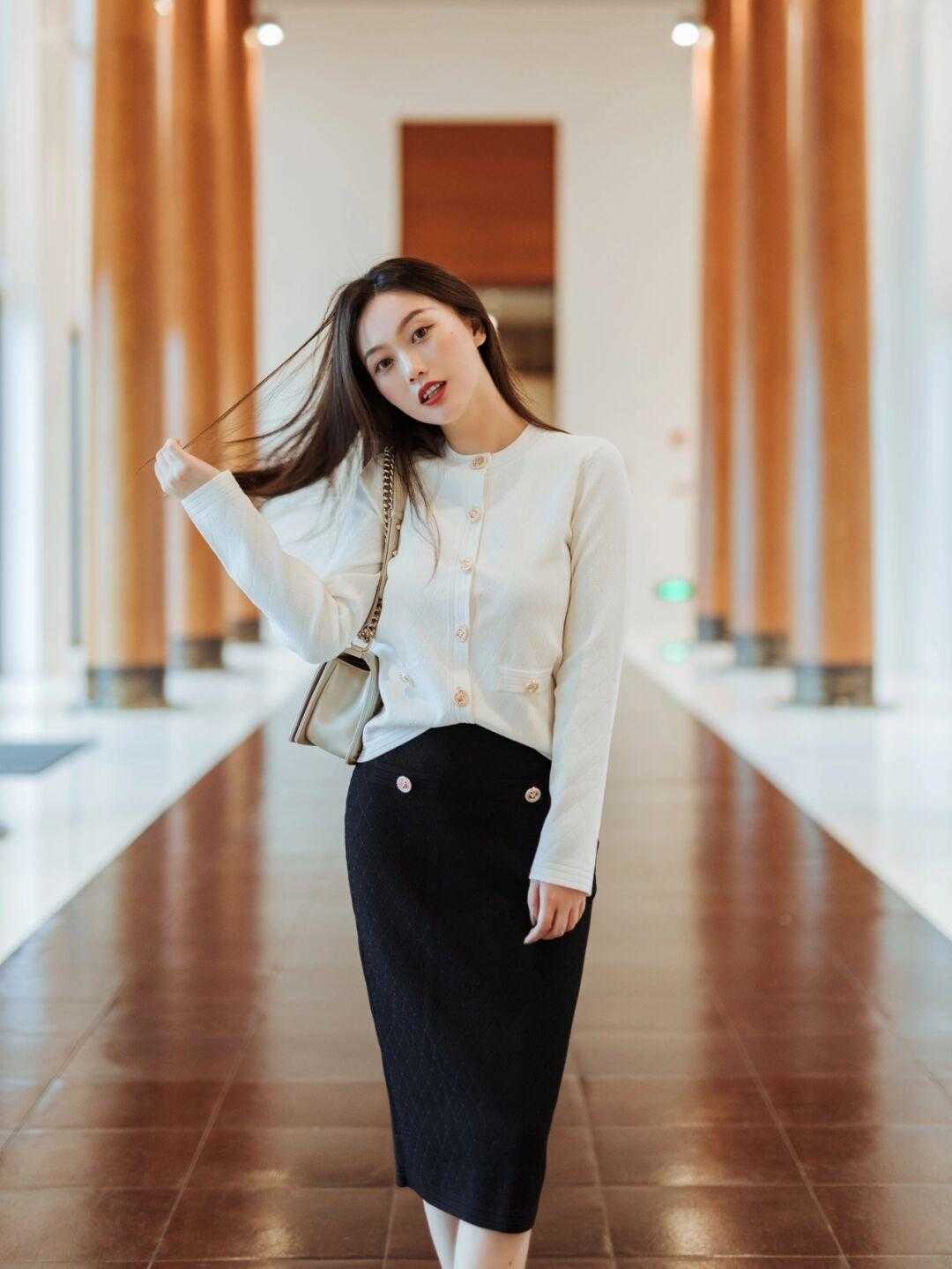 毛衣 我们了解一下秋天怎么样搭配呢子裙