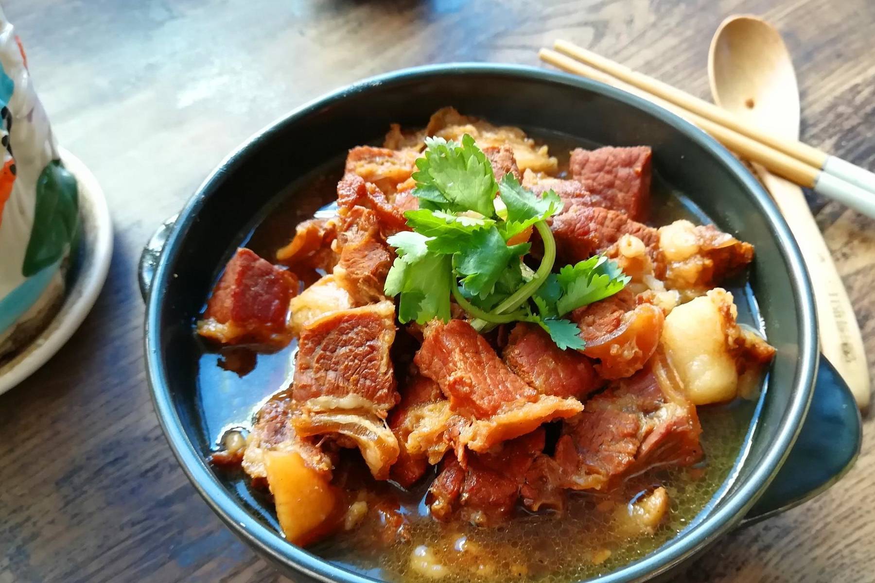 做牛肉汤要不要焯水 abd017c24f714afdad9f433db0c22cf5.jpeg