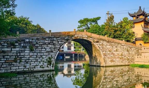 小众园林推荐：纪念苏东坡藏乾隆御碑，还是常州运河最美段