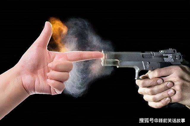 如果用手指堵住枪口,是手报废还是枪炸膛?有人做了试验_子弹