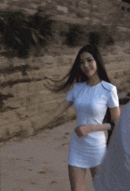搞笑GIF：兄弟對不住你了，誰讓你想跑呢？ 搞笑整蠱 第5张